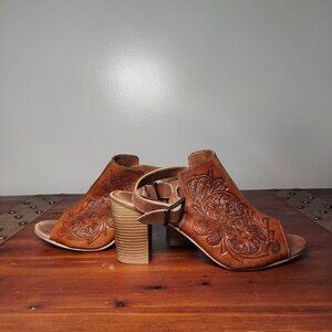 Leather Tooled Floral Open Toe Shoes